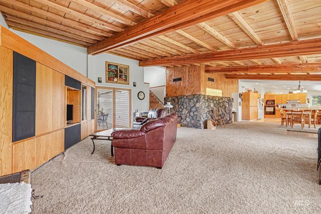 7420 E Lewis Lane, Nampa, ID 83686