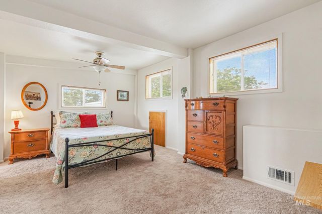 7420 E Lewis Lane, Nampa, ID 83686