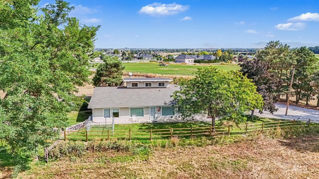 7420 E Lewis Lane, Nampa, ID 83686