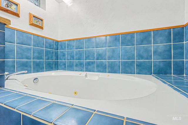 7420 E Lewis Lane, Nampa, ID 83686
