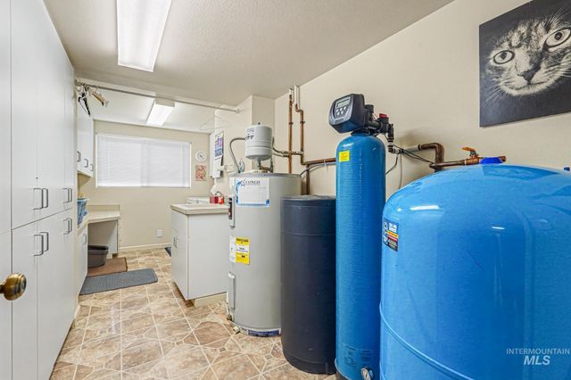 7420 E Lewis Lane, Nampa, ID 83686