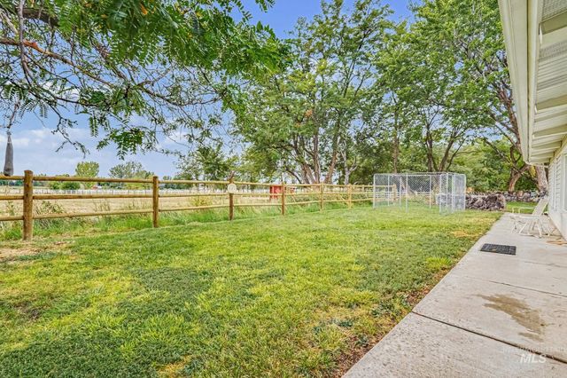7420 E Lewis Lane, Nampa, ID 83686