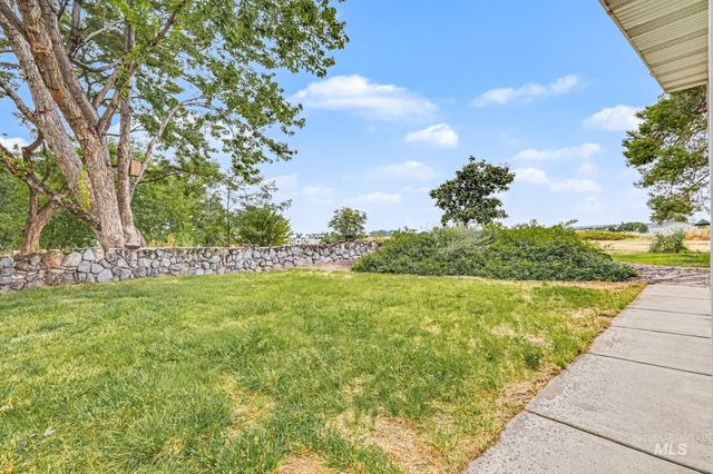 7420 E Lewis Lane, Nampa, ID 83686