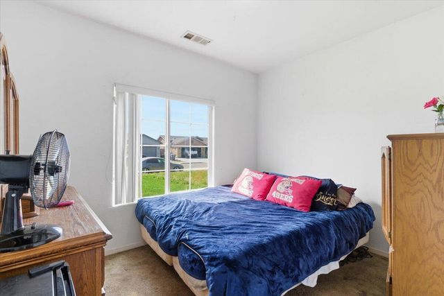 7438 Ensminger Avenue, Visalia, CA 93291