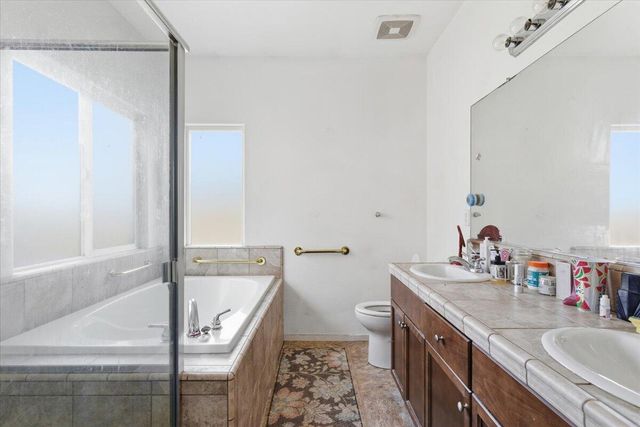 7438 Ensminger Avenue, Visalia, CA 93291