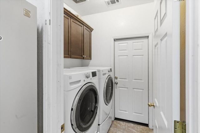 7438 Ensminger Avenue, Visalia, CA 93291