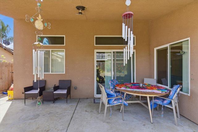 7438 Ensminger Avenue, Visalia, CA 93291