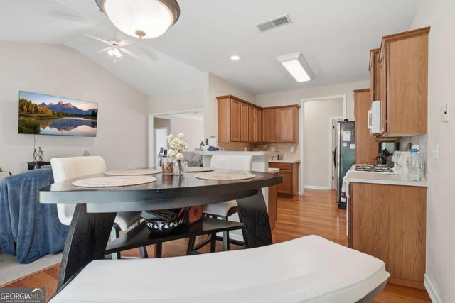 3749 Clear Lake Way NW, Acworth, GA 30101
