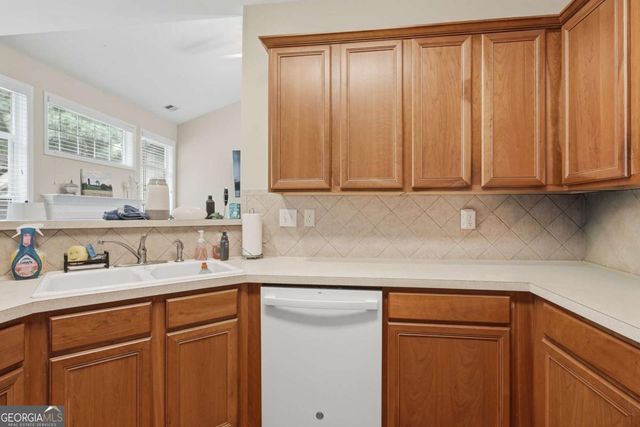 3749 Clear Lake Way NW, Acworth, GA 30101