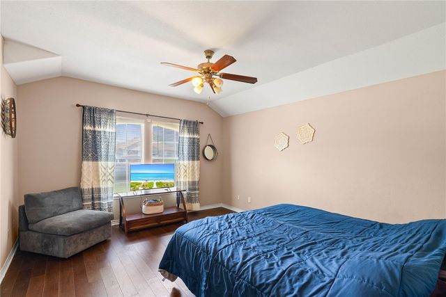2321 Kazmir Dr, Corpus Christi, TX 78418