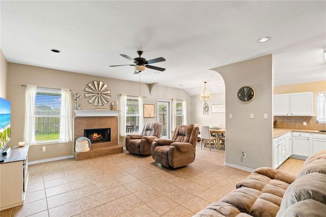 2321 Kazmir Dr, Corpus Christi, TX 78418