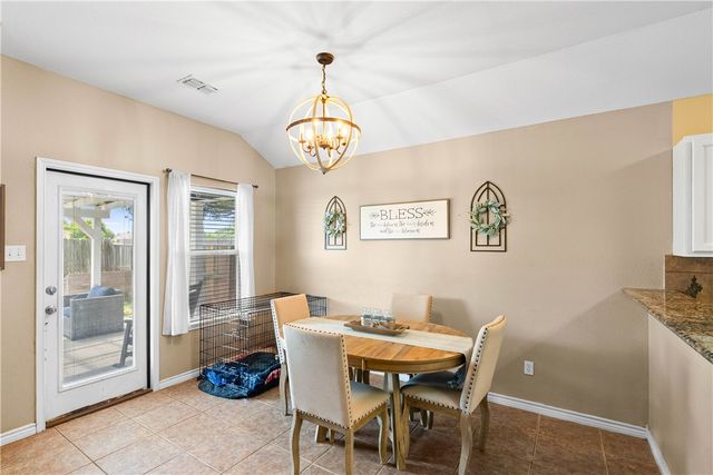 2321 Kazmir Dr, Corpus Christi, TX 78418
