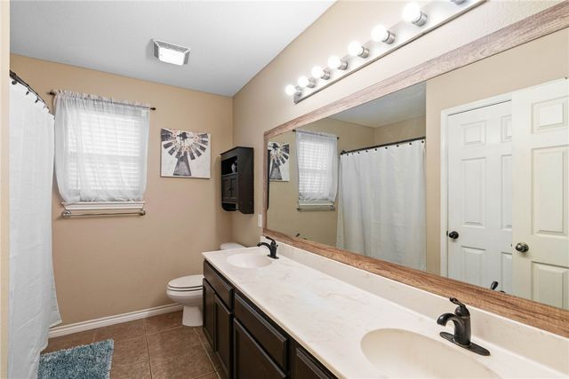 2321 Kazmir Dr, Corpus Christi, TX 78418