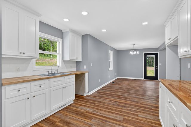 2313 Pulaski Hwy, Fayetteville, TN 37334