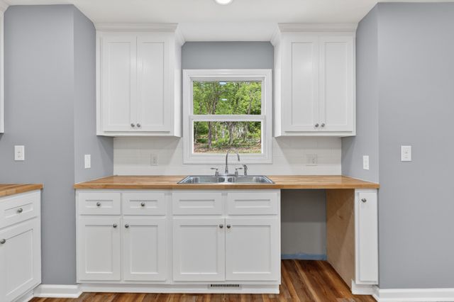 2313 Pulaski Hwy, Fayetteville, TN 37334