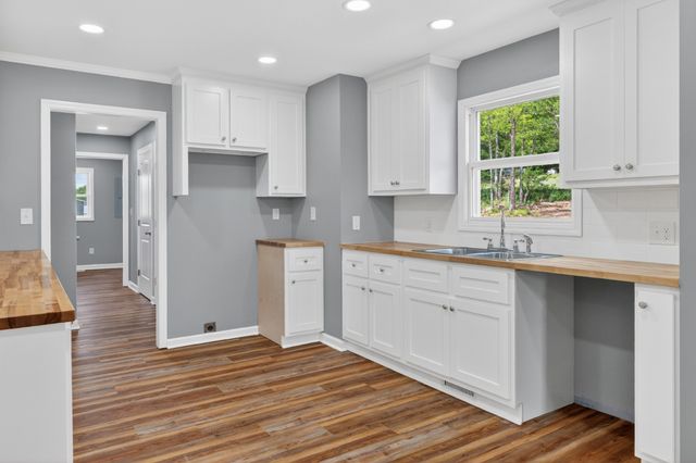 2313 Pulaski Hwy, Fayetteville, TN 37334