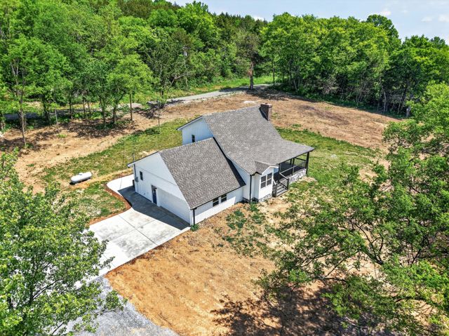2313 Pulaski Hwy, Fayetteville, TN 37334