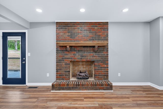 2313 Pulaski Hwy, Fayetteville, TN 37334