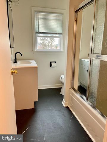 1136 UNION ST, Lancaster, PA 17603