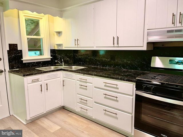 1136 UNION ST, Lancaster, PA 17603