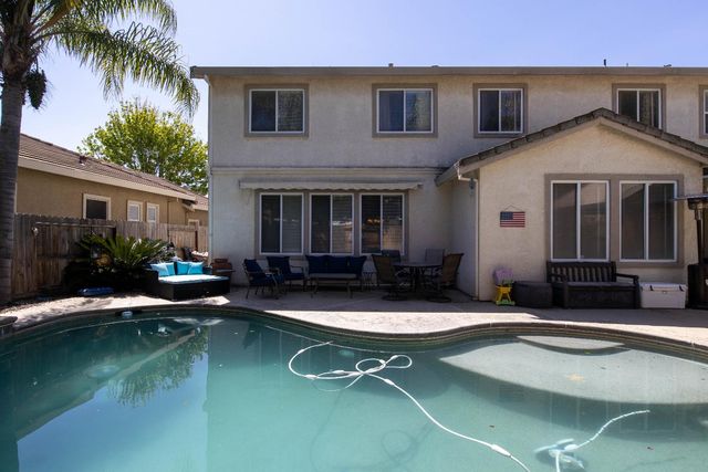 1777 Daniel Dr, Ripon, CA 95366