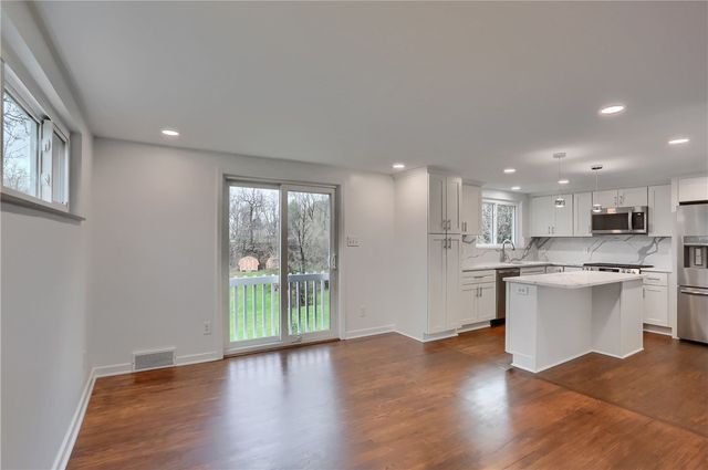 112 Indian Dr, Indiana Twp, PA 15238