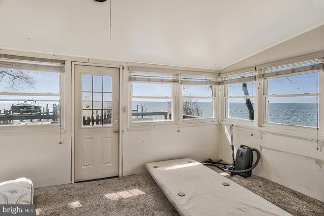 15401 POTOMAC RIVER DR, Cobb Island, MD 20625