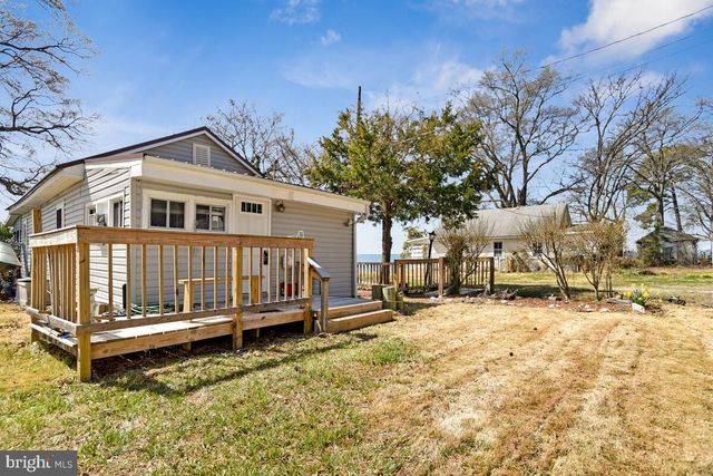 15401 POTOMAC RIVER DR, Cobb Island, MD 20625