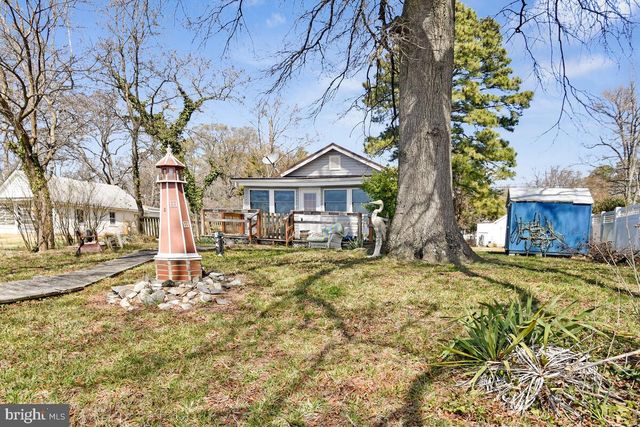 15401 POTOMAC RIVER DR, Cobb Island, MD 20625