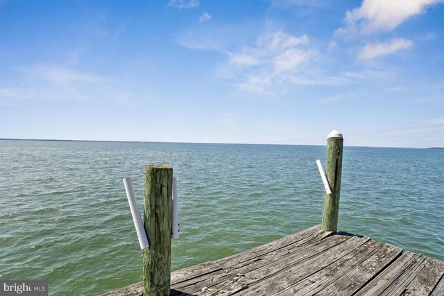15401 POTOMAC RIVER DR, Cobb Island, MD 20625