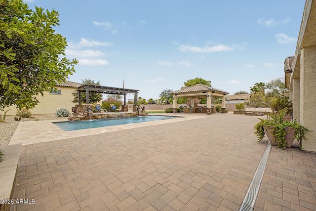 7314 W WHISPERING WIND Drive, Peoria, AZ 85383