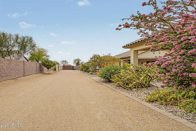 7314 W WHISPERING WIND Drive, Peoria, AZ 85383