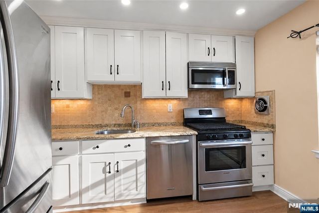49 Knox Terrace 2A, Wayne, NJ 07470
