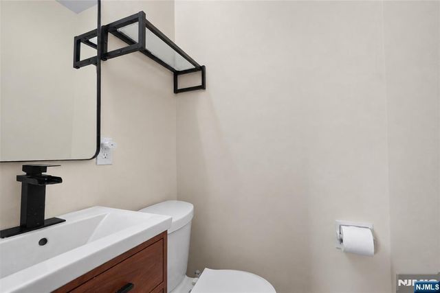 49 Knox Terrace 2A, Wayne, NJ 07470
