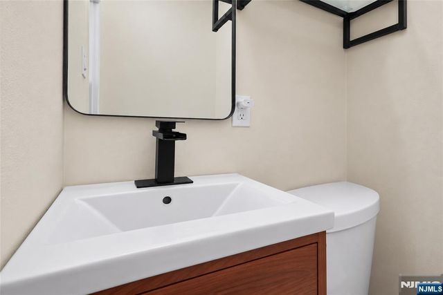 49 Knox Terrace 2A, Wayne, NJ 07470
