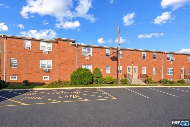 49 Knox Terrace 2A, Wayne, NJ 07470
