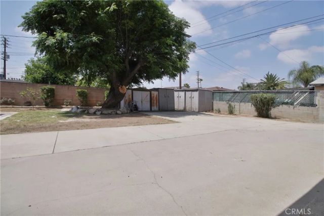 14615 San Fernando Mission Boulevard, San Fernando, CA 91340
