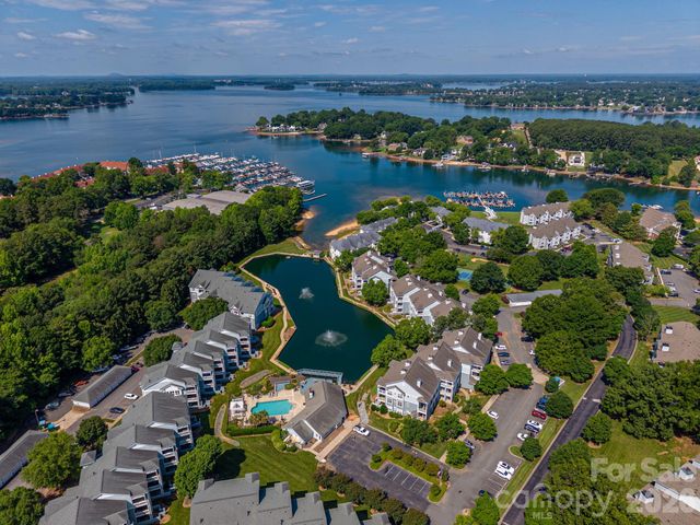 18736 Nautical Drive 202, Cornelius, NC 28031