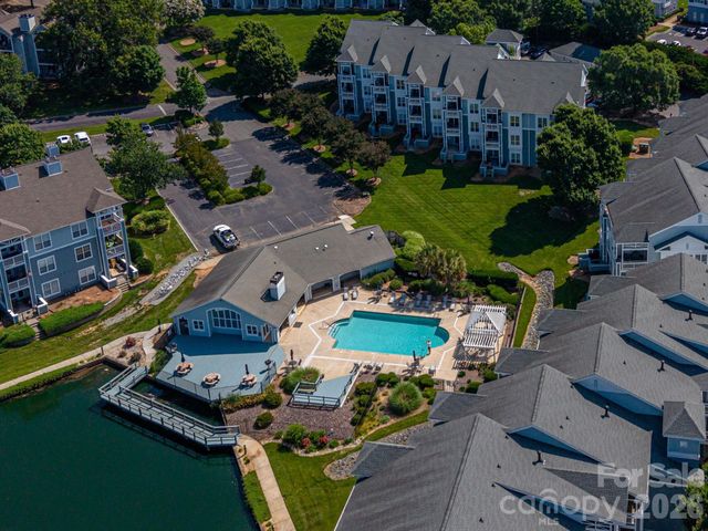 18736 Nautical Drive 202, Cornelius, NC 28031
