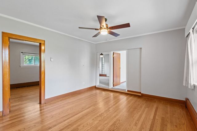 288 Middaugh Road, Clarendon Hills, IL 60514