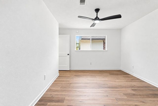 9206 Beckenham Drive, Houston, TX 77099