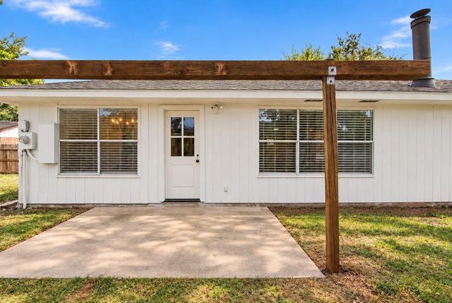 9206 Beckenham Drive, Houston, TX 77099