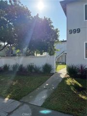 999 Valencia 4, Costa Mesa, CA 92626