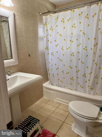 6800 LUMSDEN ST, Mclean, VA 22101