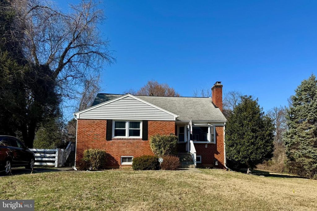 6800 LUMSDEN ST, Mclean, VA 22101