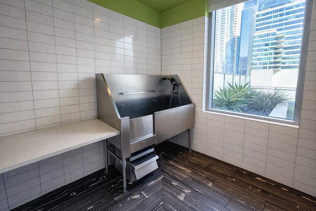 222 West Ave 2810, Austin, TX 78701