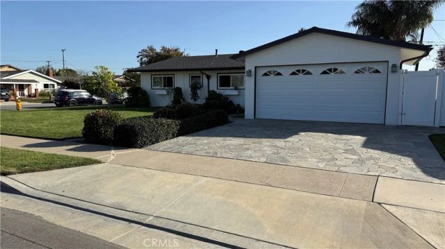 8422 Munster, Huntington Beach, CA 92646