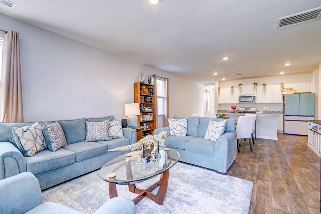 114 Sunray Lane, Summerville, SC 29486