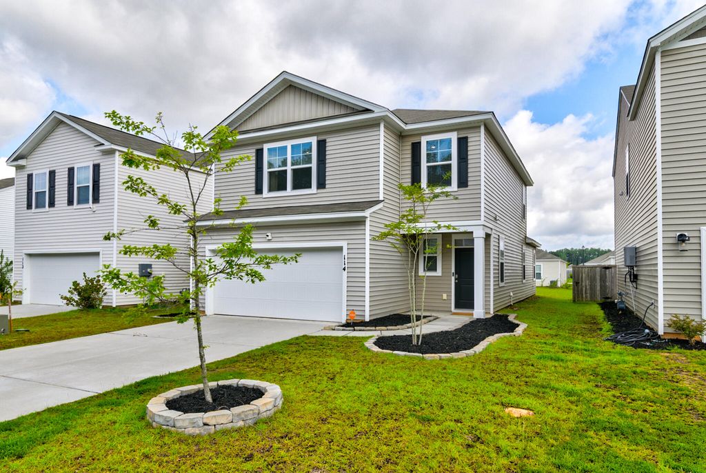 114 Sunray Lane, Summerville, SC 29486