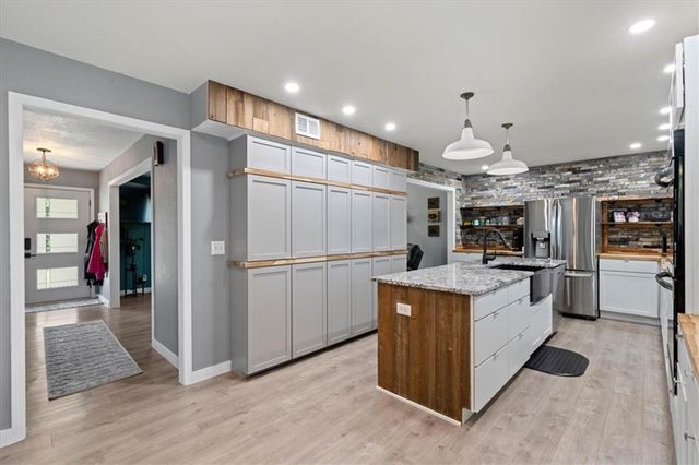 15704 Horton Lane, Overland Park, KS 66223